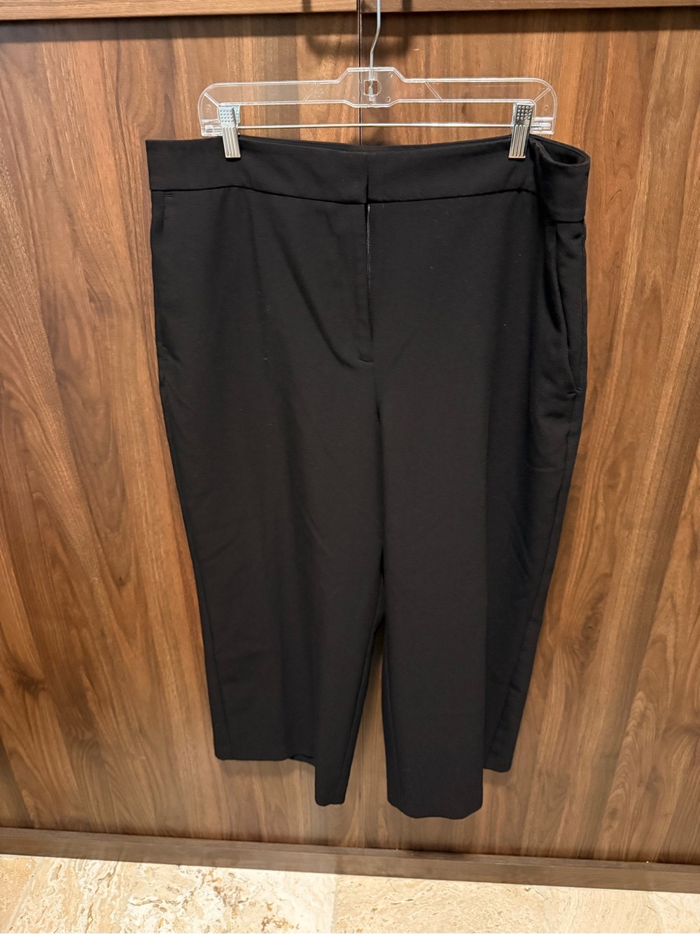 Ann Taylor Factory Black Cropped Wide-Leg Pants, Size 18